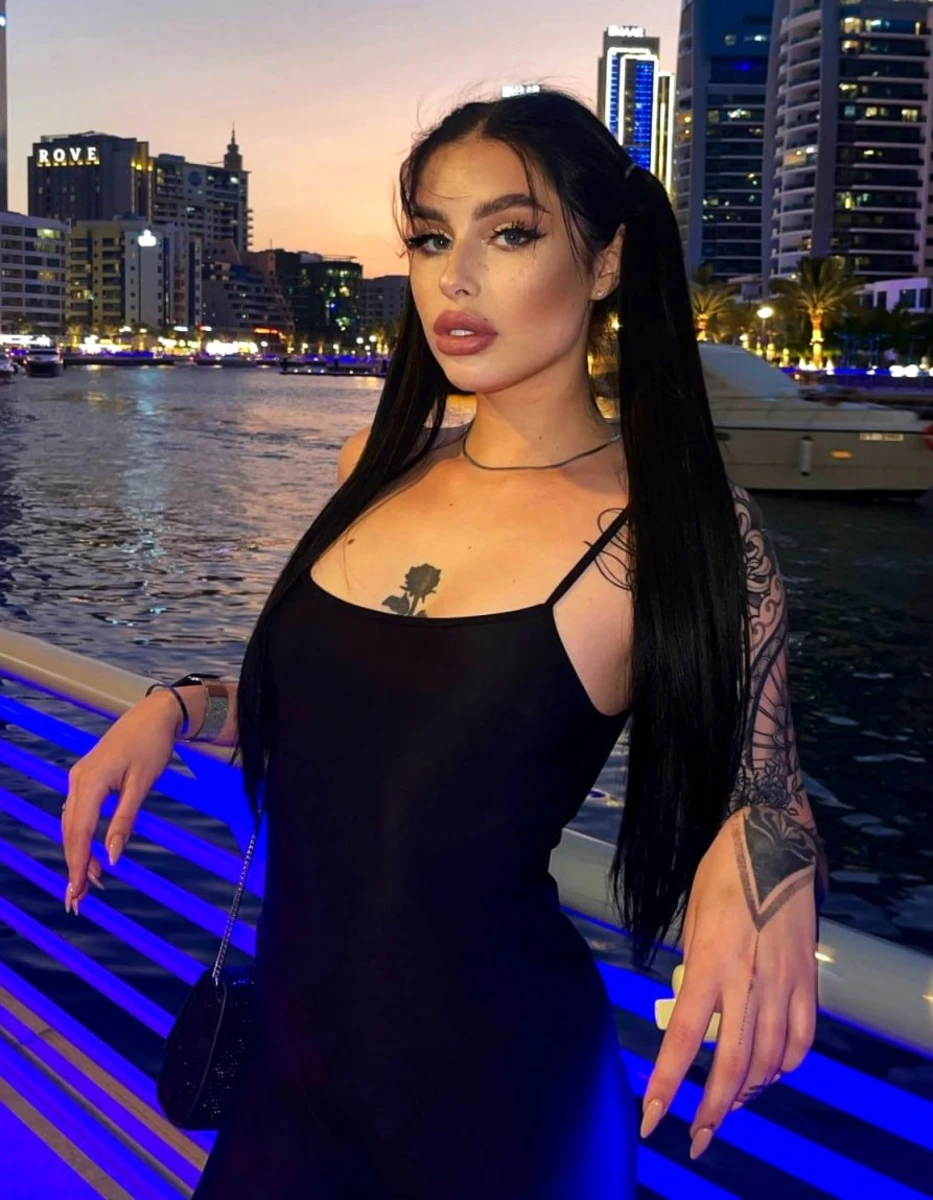 Aleks escort in Cologne