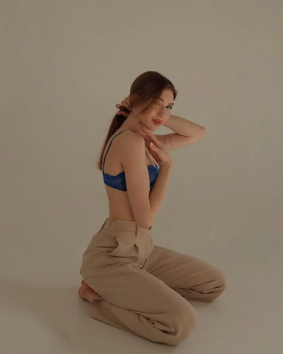 Alice escort in Munich