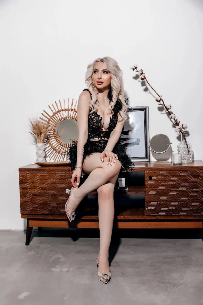 Alyona escort in Bremen