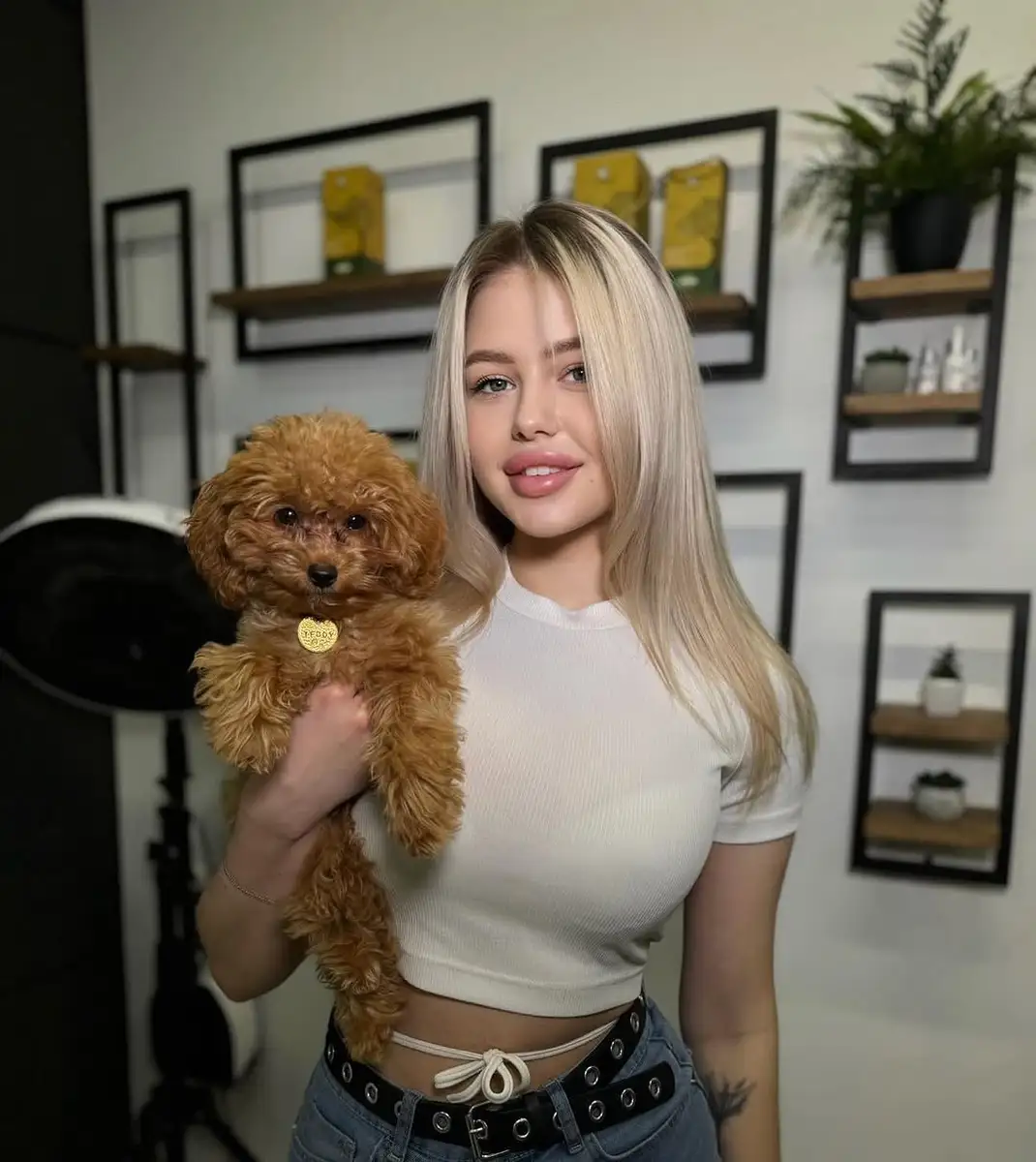 Amelia escort in Berlin