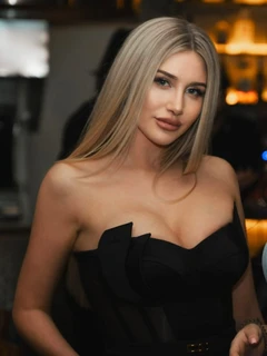 Amelia escort in Düsseldorf