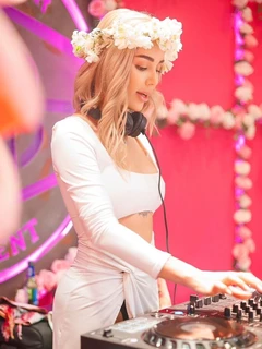 Angela escort in Frankfurt