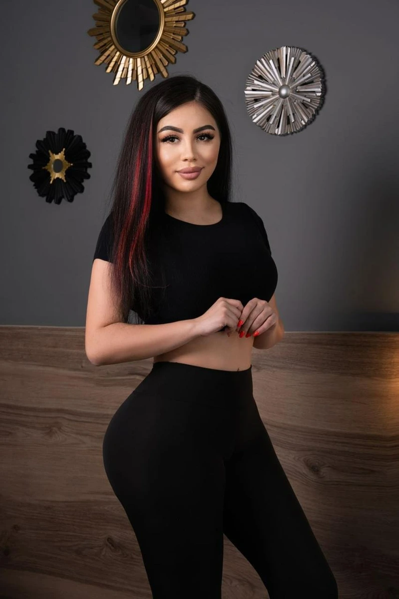 Angie escort in Berlin