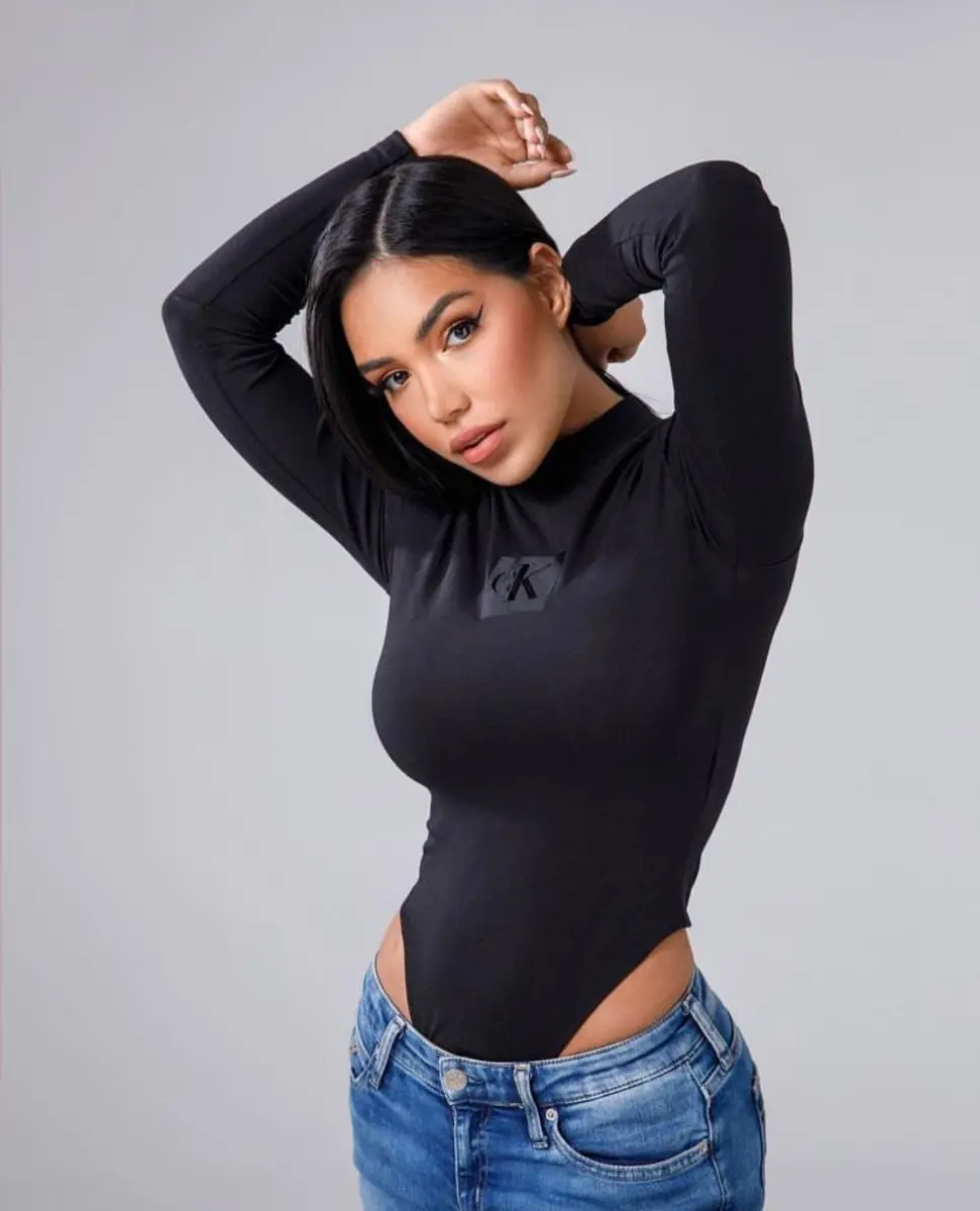  Anika escort in Frankfurt