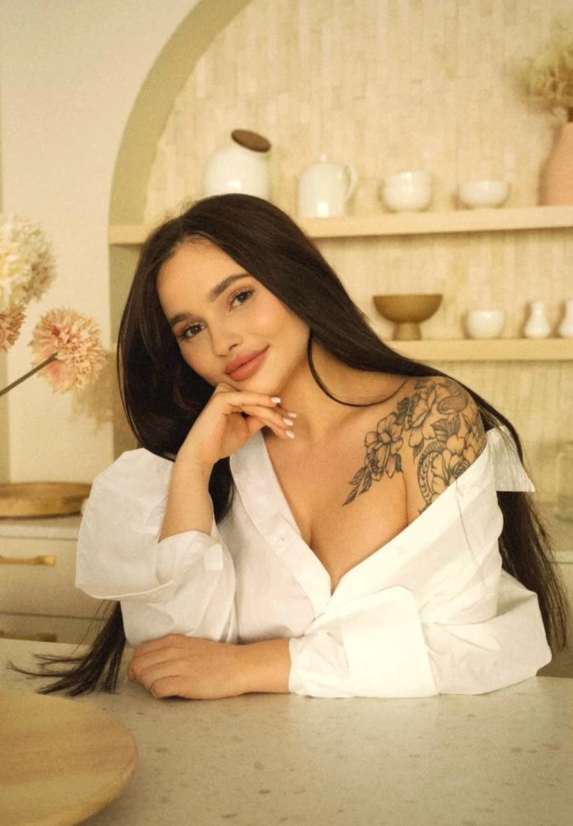 Anya escort in Dresden