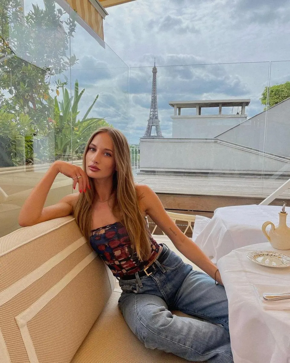 April escort in Munich