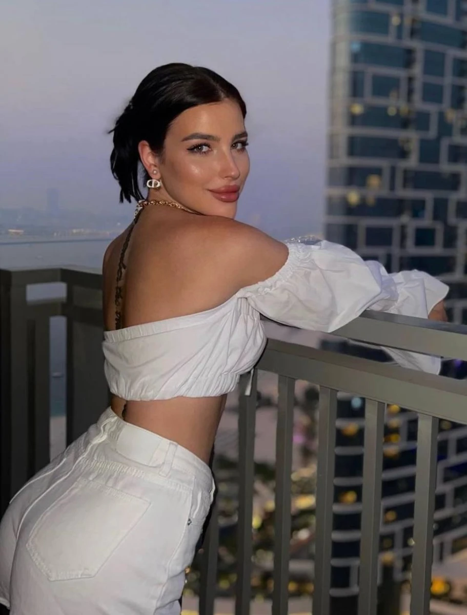 Arina escort in Cologne