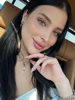 Arina escort in Cologne