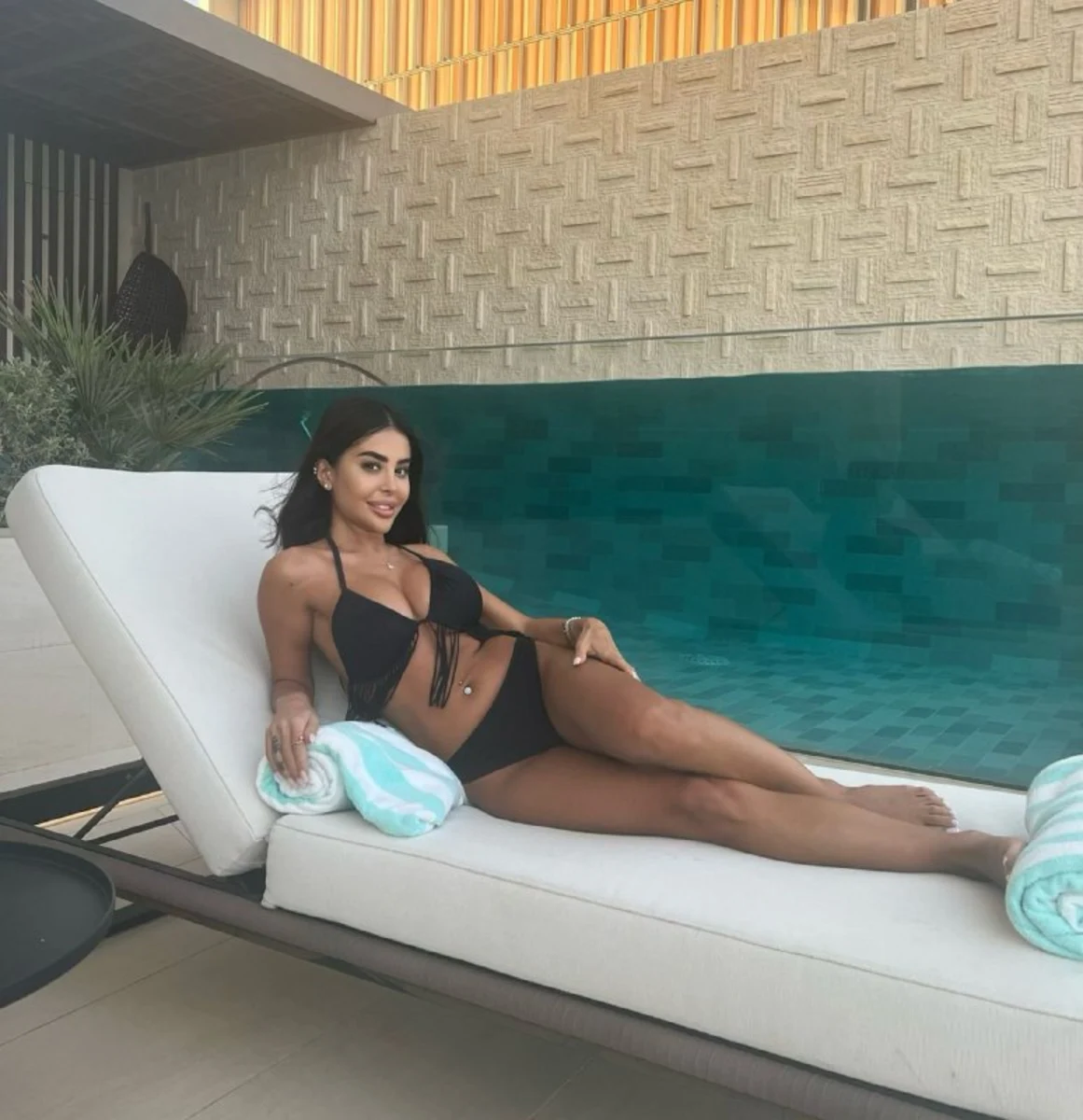 Asal escort in Hanover