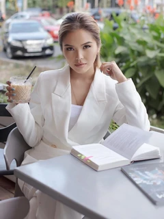 Asty escort in Frankfurt