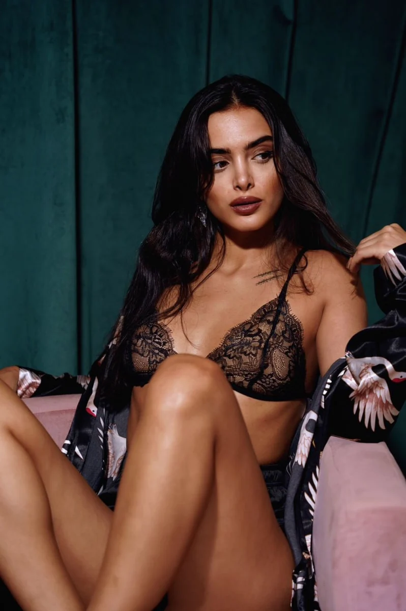 Ava escort in Hamburg