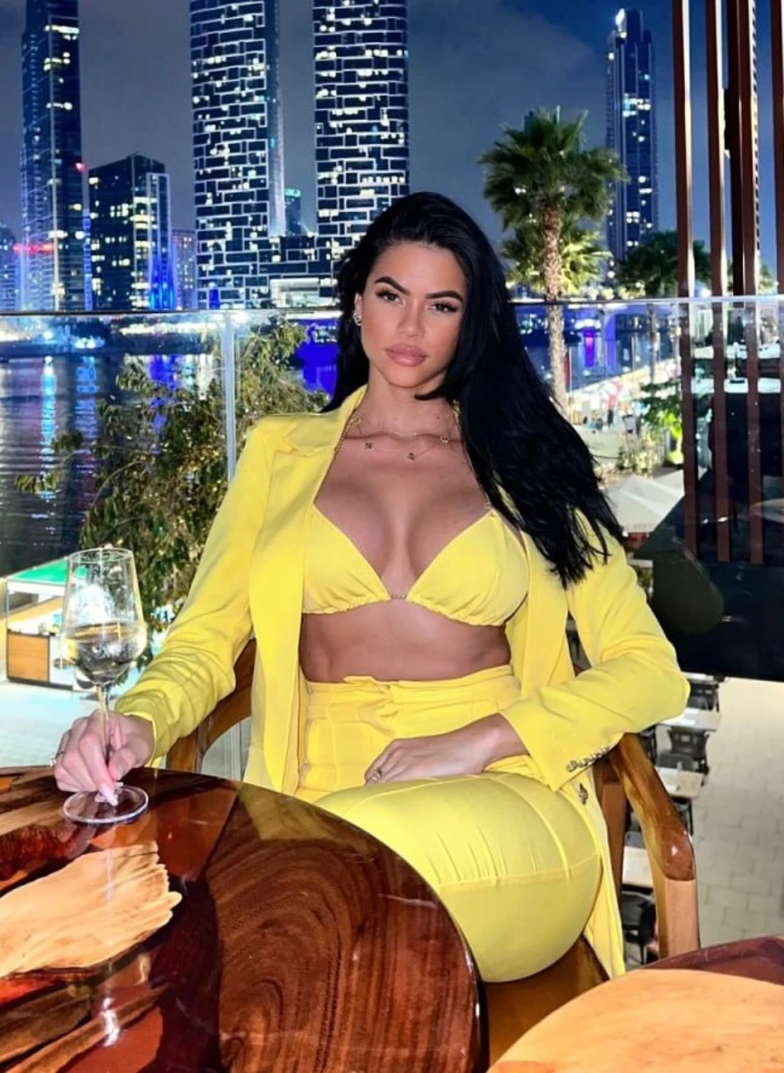 Biah escort in Hamburg