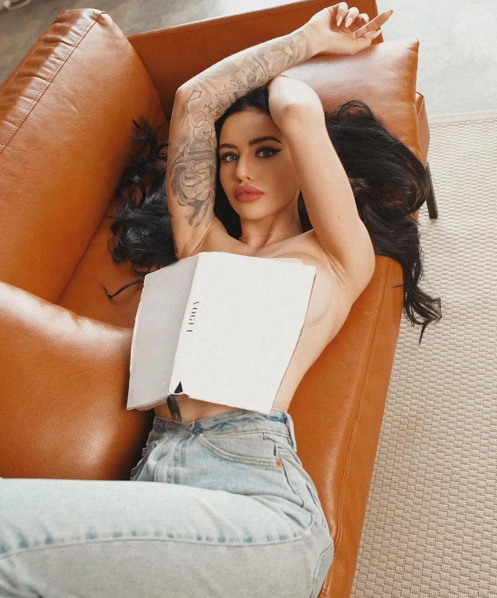 Camila escort in Munich