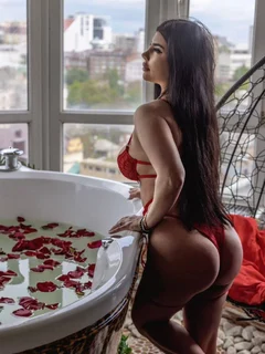 Camilla escort in Regensburg