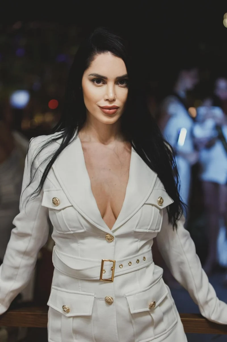 Carmen escort in Frankfurt