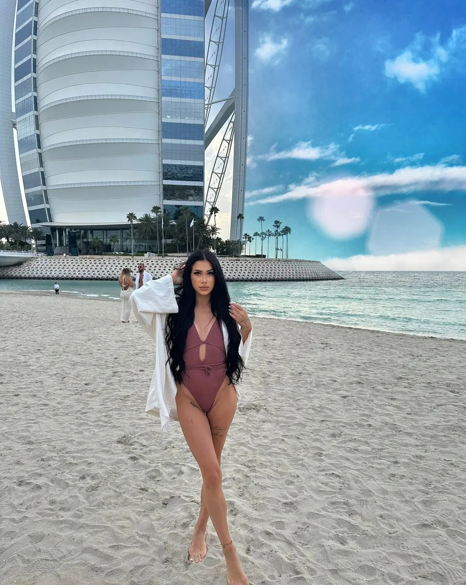 Celina escort in Regensburg