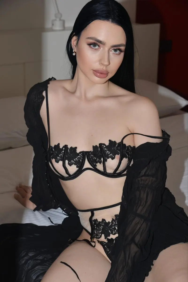 Clodia escort in Frankfurt