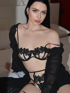 Clodia escort in Frankfurt