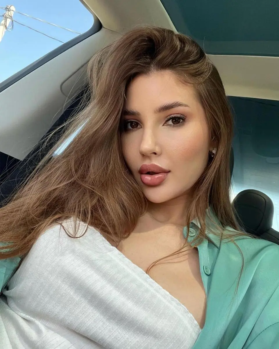 Courtney escort in Munich