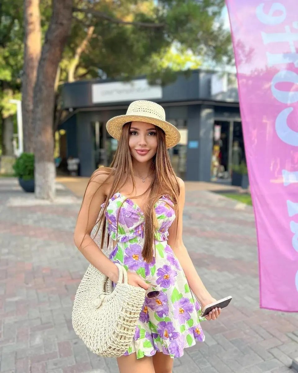 Courtney escort in Munich