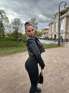 Dina escort in Nuremberg