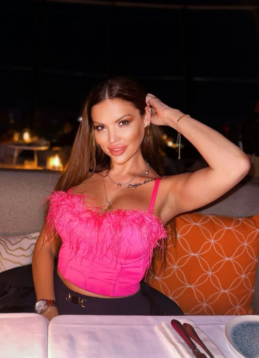 Elina escort in Cologne