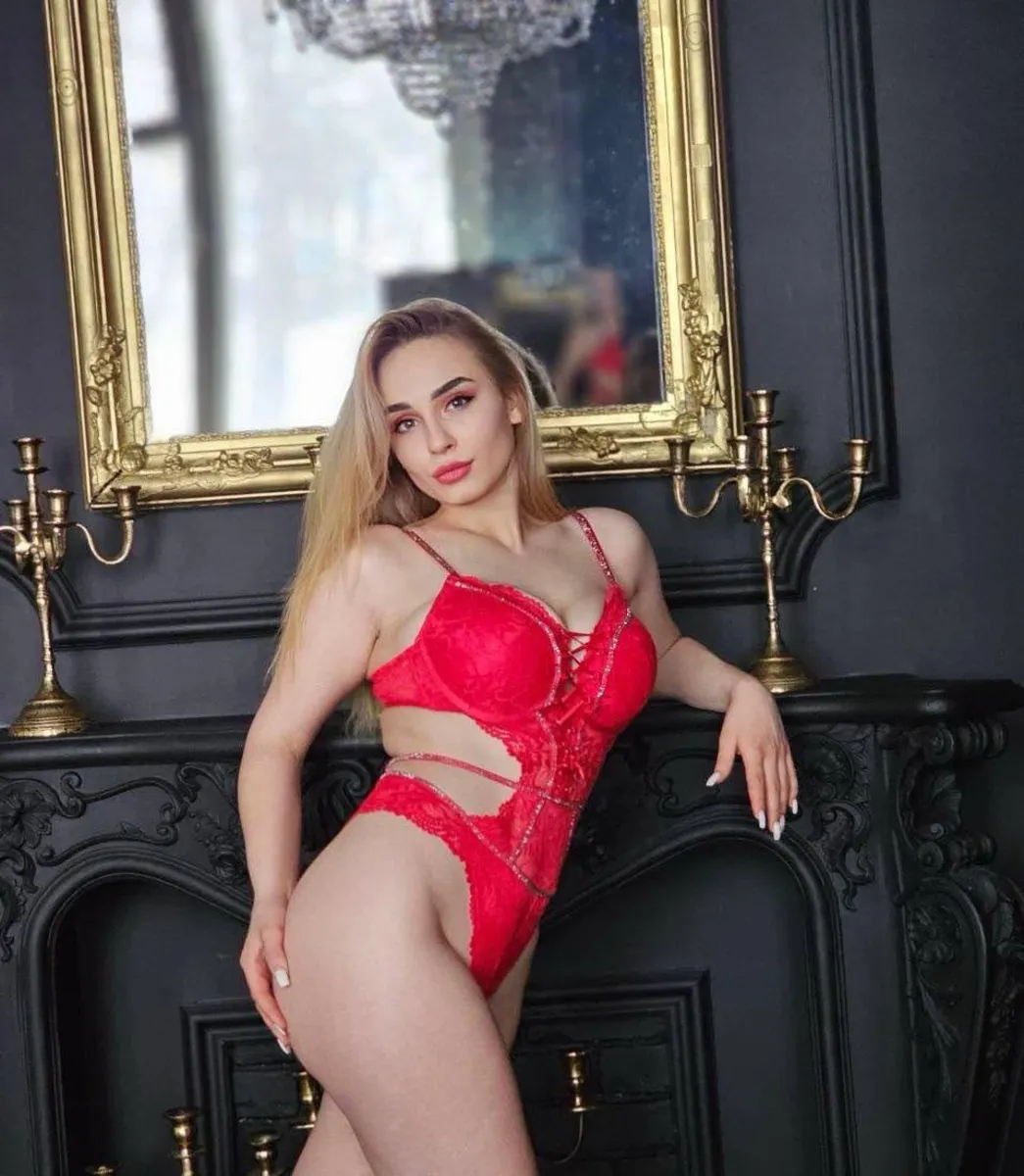 Ellery escort in Stuttgart