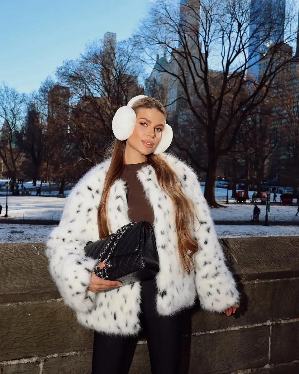 Evelyn escort in Berlin