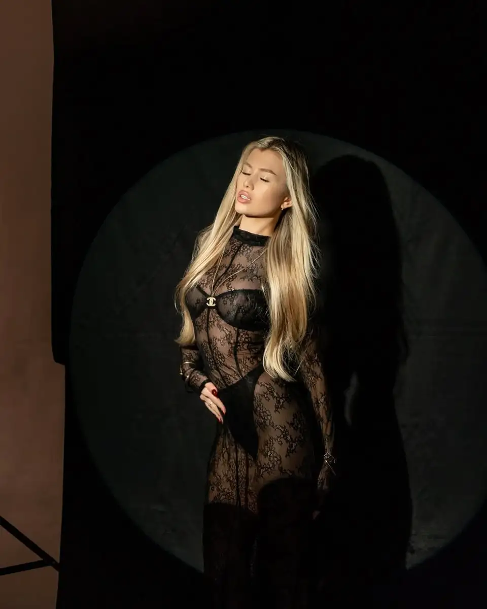 Felicity escort in Berlin