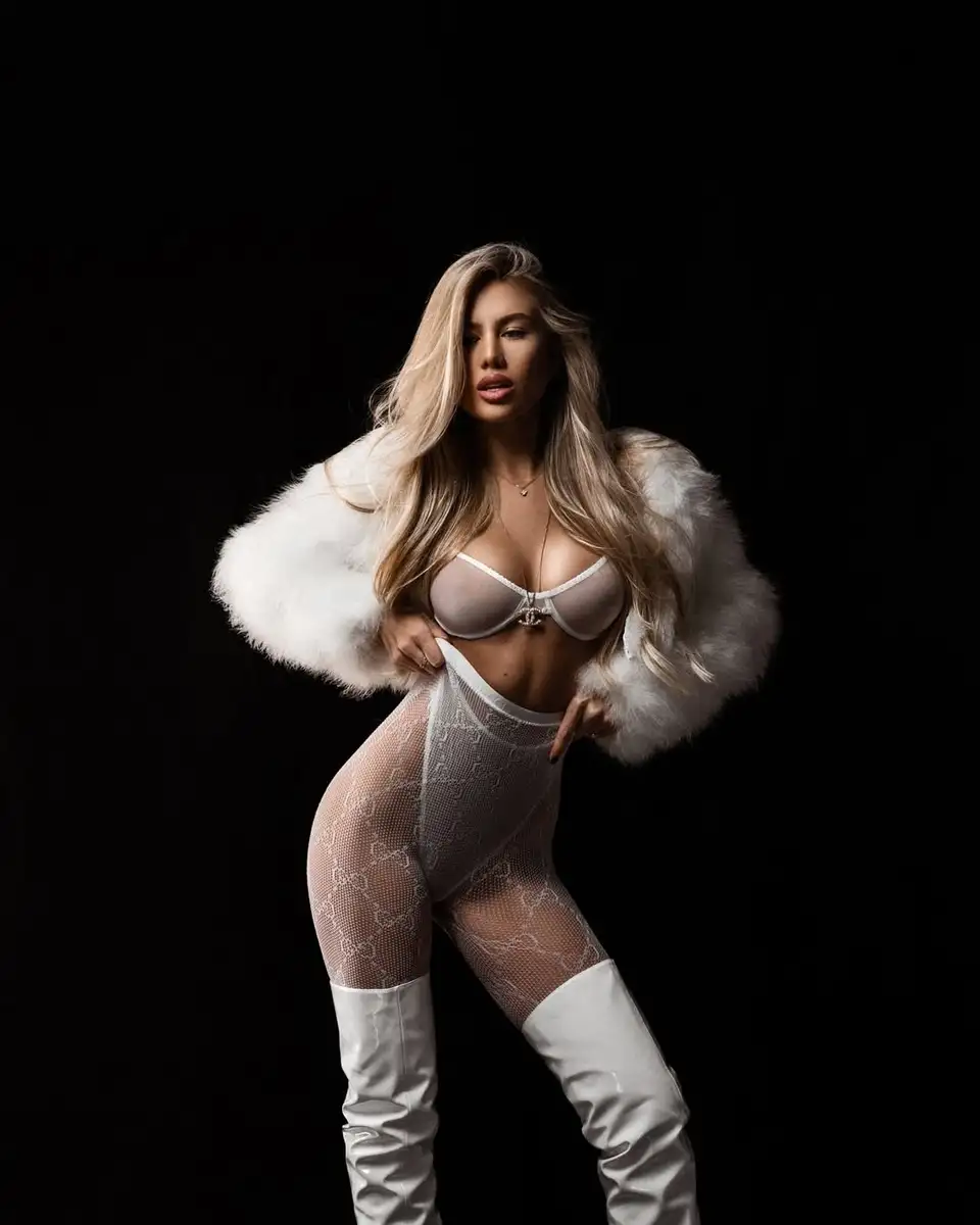 Felicity escort in Berlin