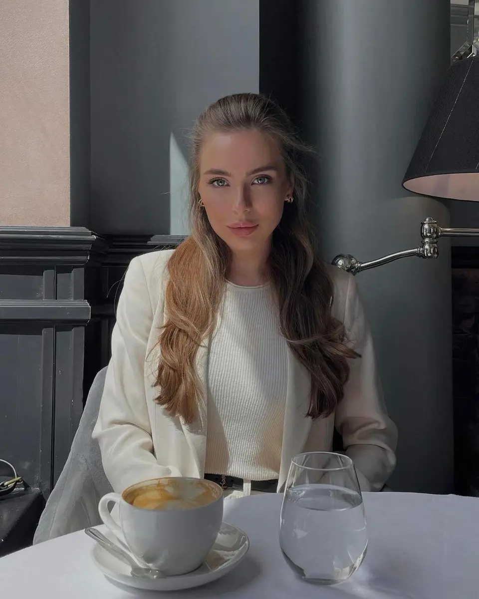 Felicity escort in Munich