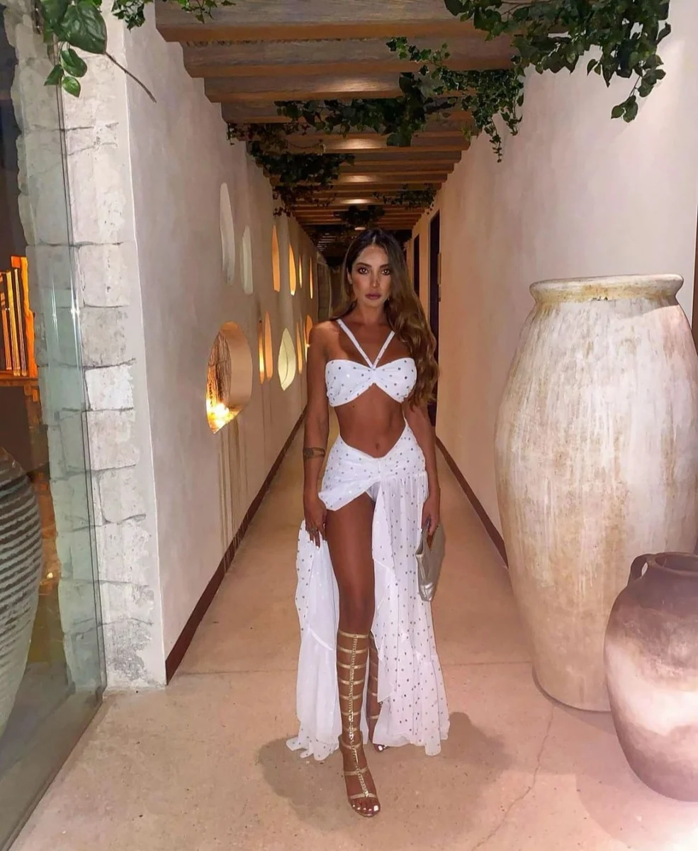 Gina escort in Hamburg