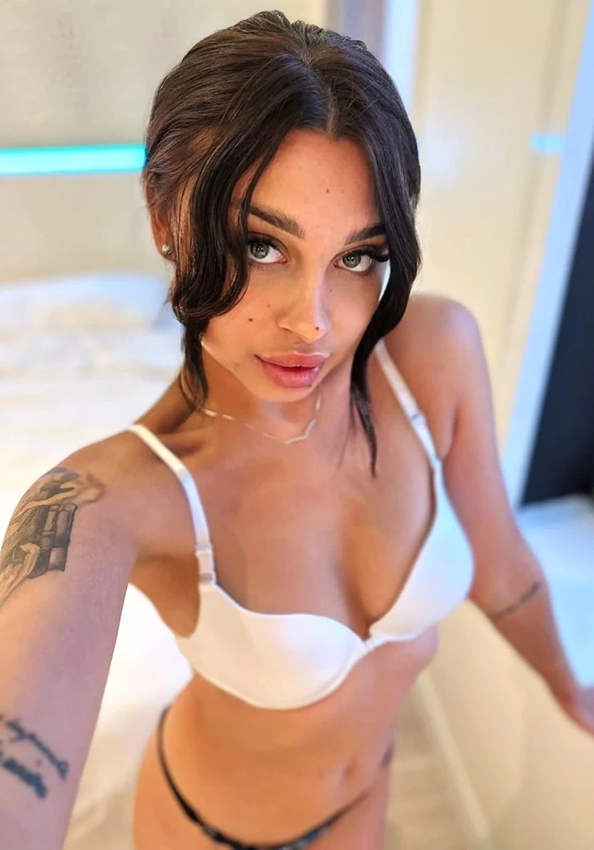 Hayden escort in Düsseldorf