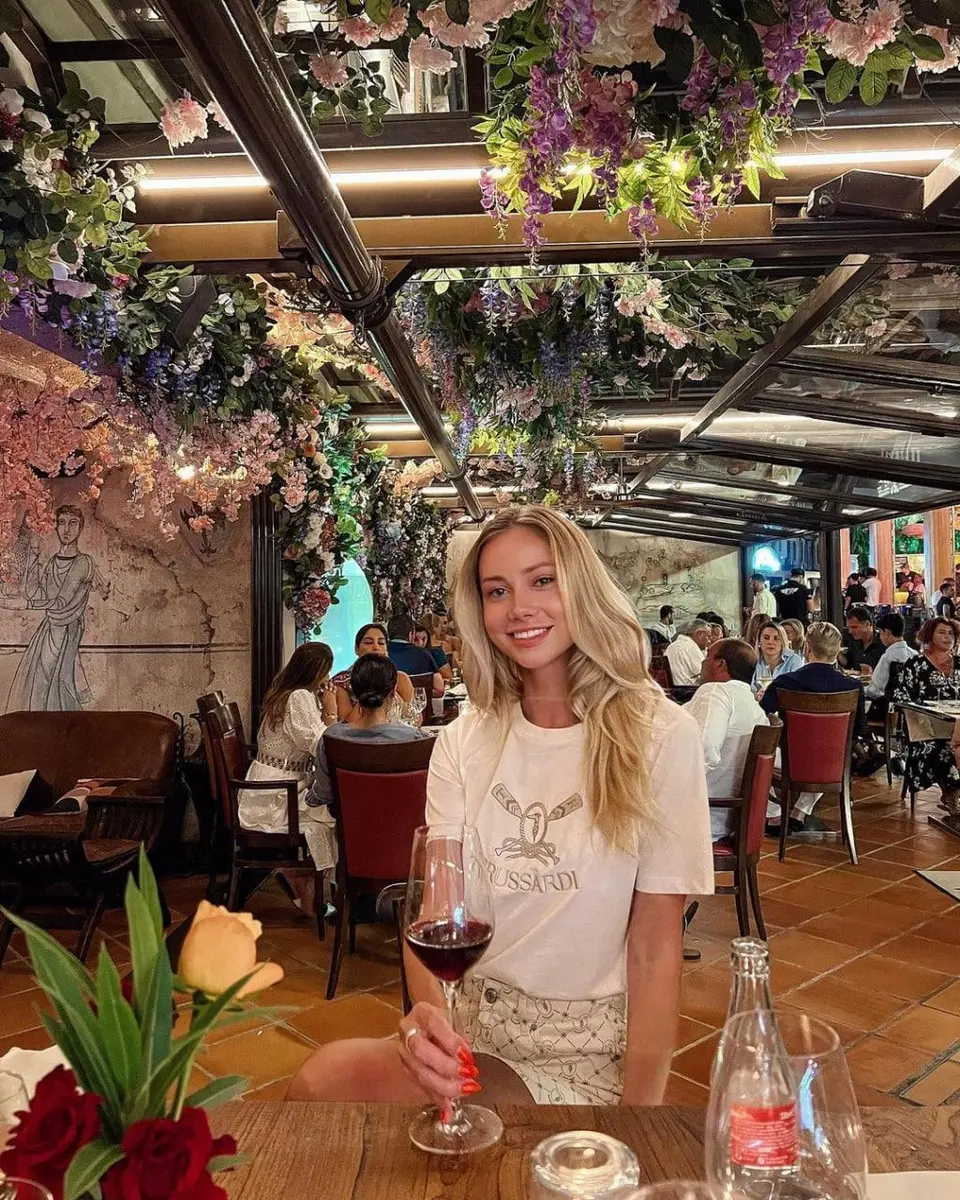 Hazel escort in Munich