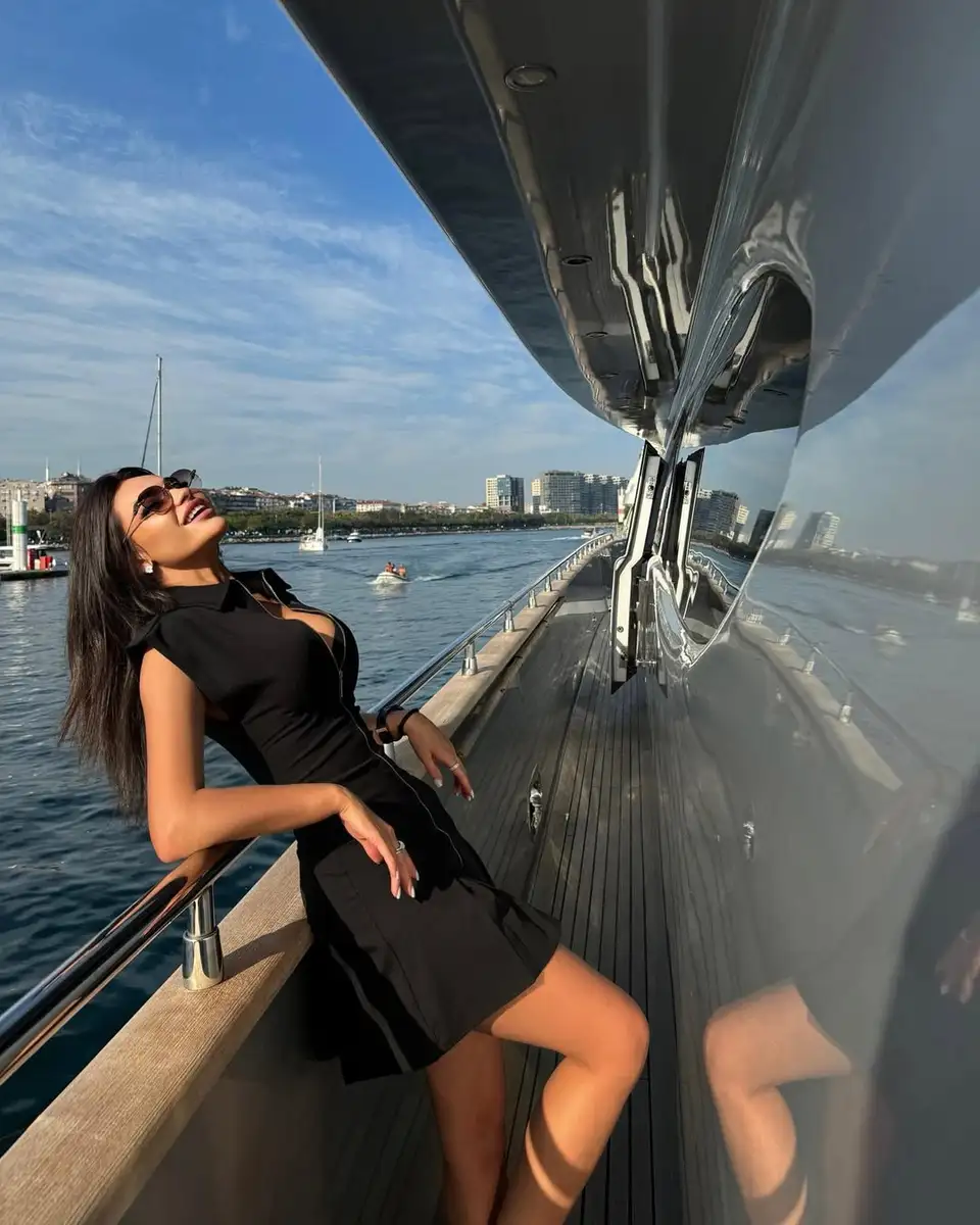 Helena escort in Berlin