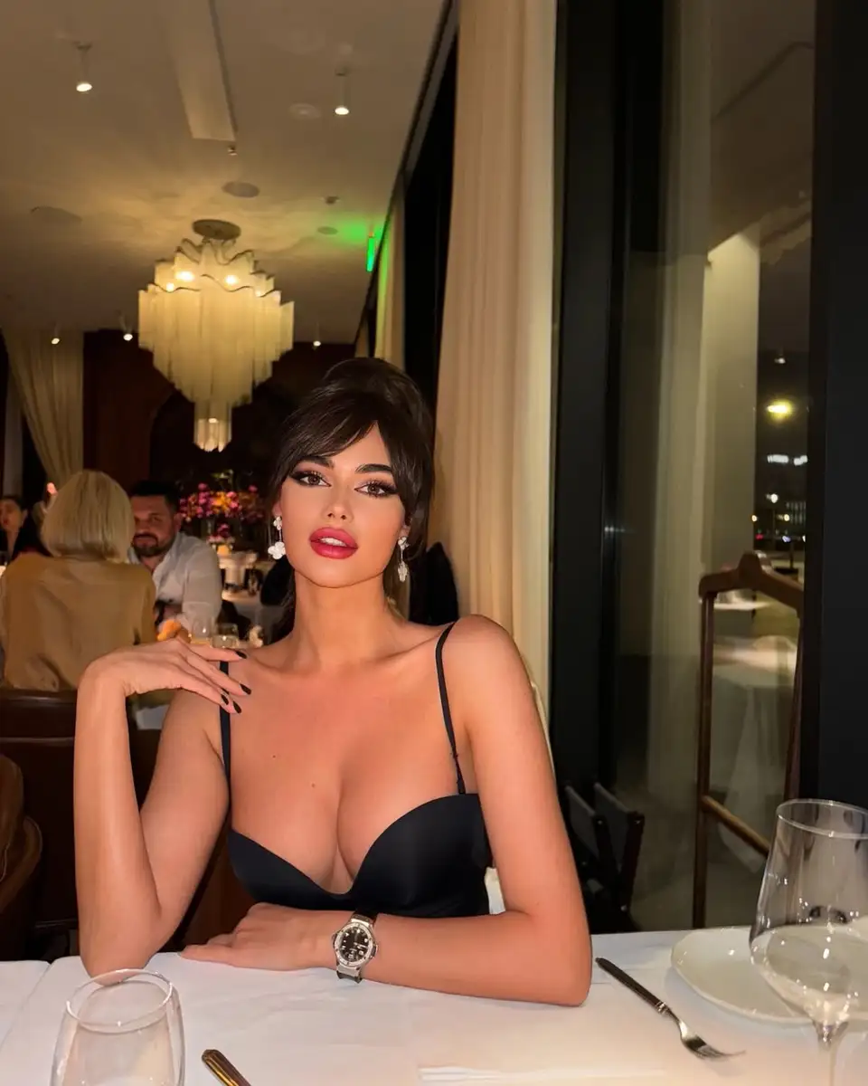 Helena escort in Berlin