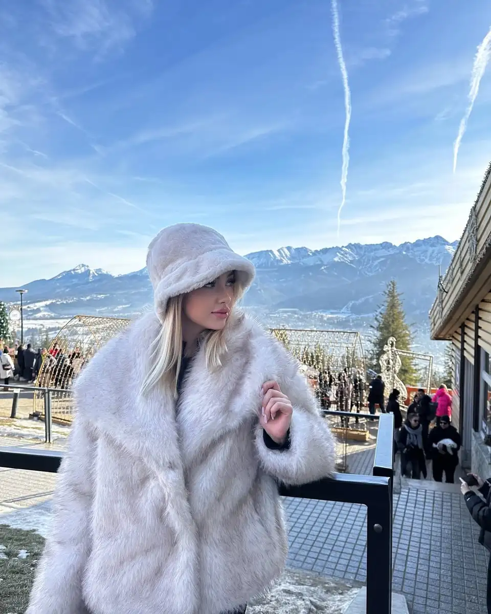 Isabella escort in Berlin