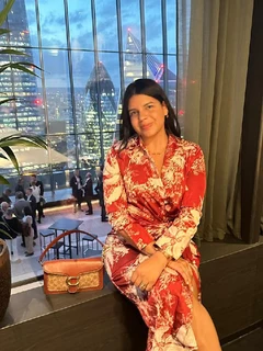 Isis escort in Bremen