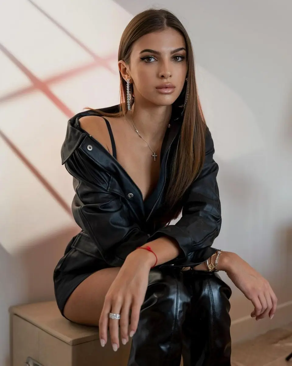 Jasmine escort in Munich