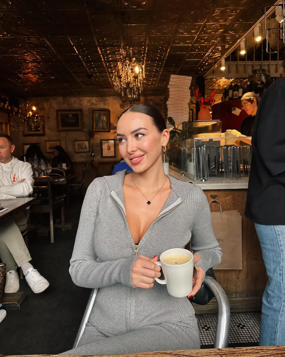 Juliette escort in Berlin