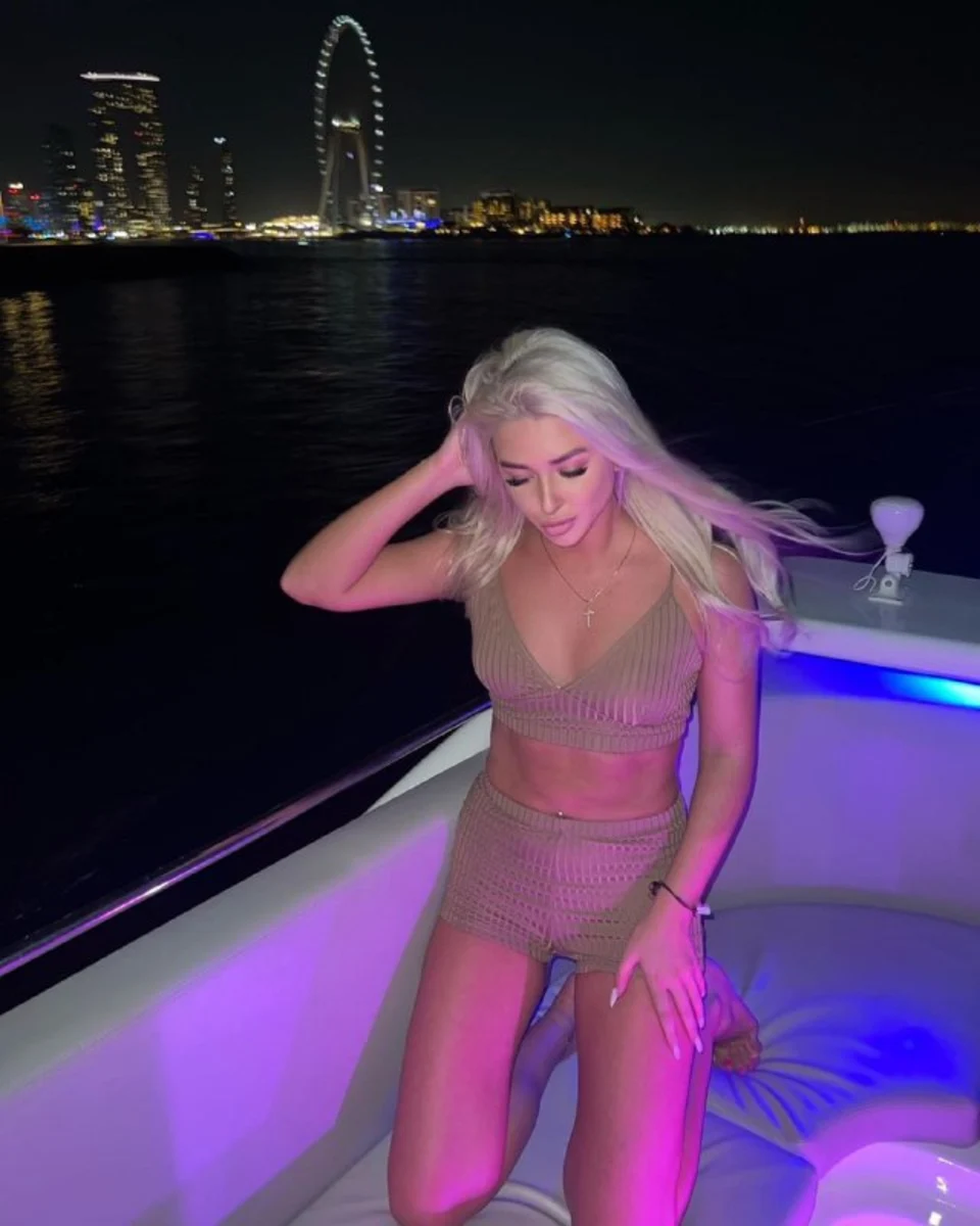 Karolina escort in Hanover