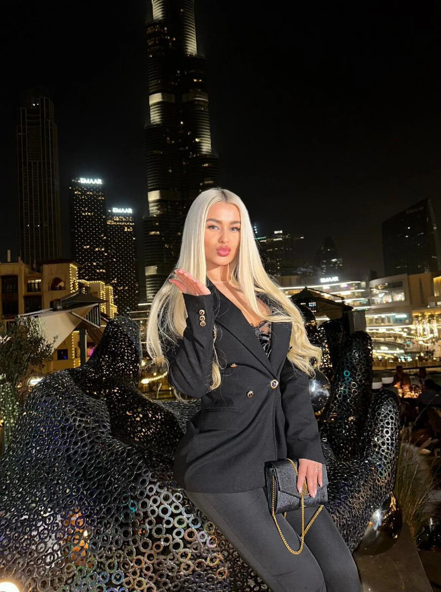 Kendal escort in Nuremberg