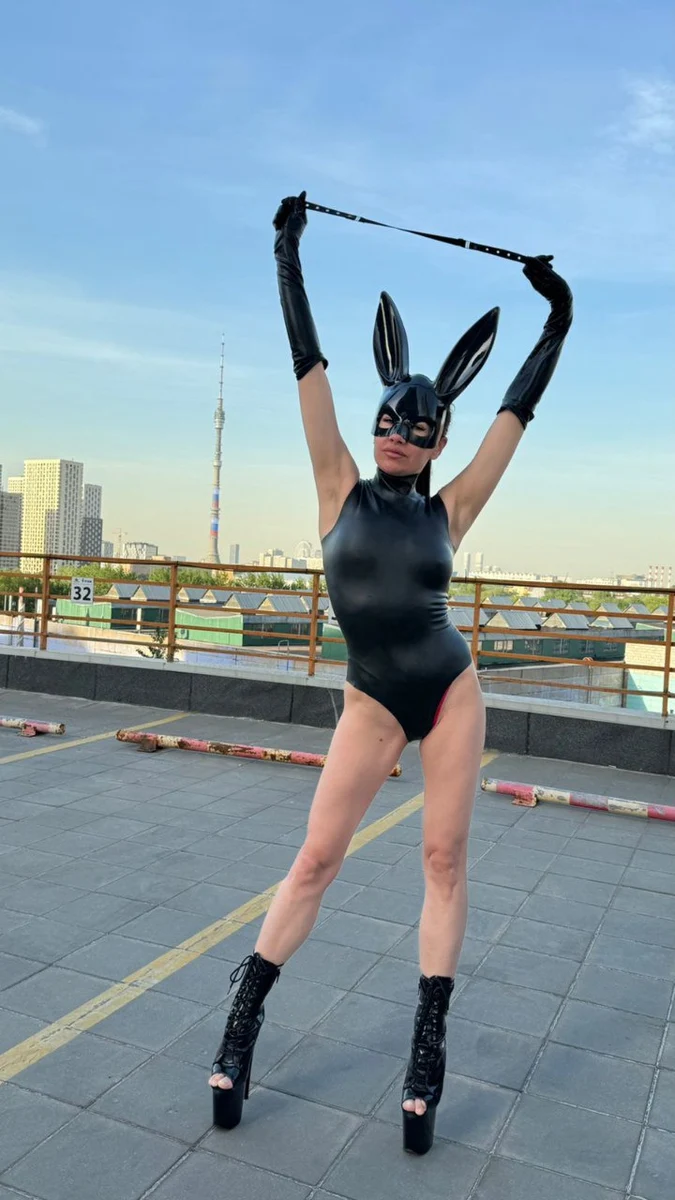 Kris escort in Regensburg