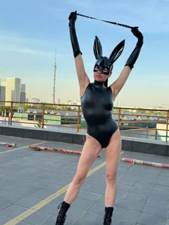 Kris escort in Regensburg