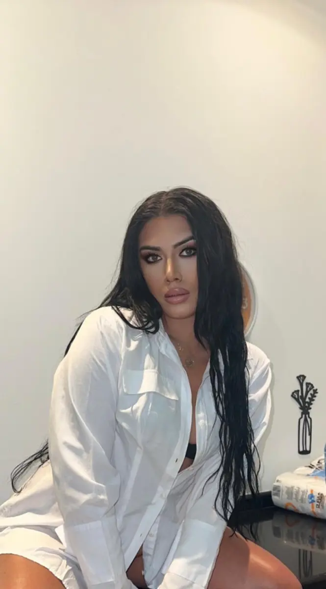 Larisa escort in Nuremberg