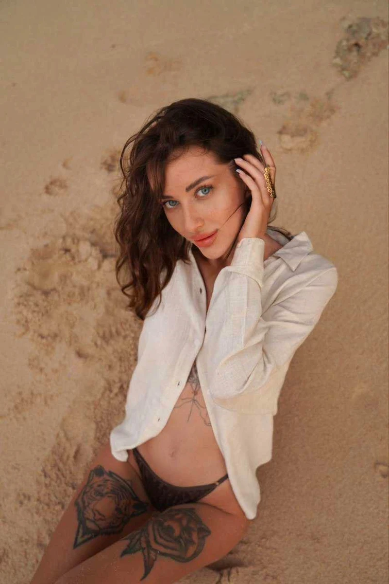 Lilia escort in Dresden