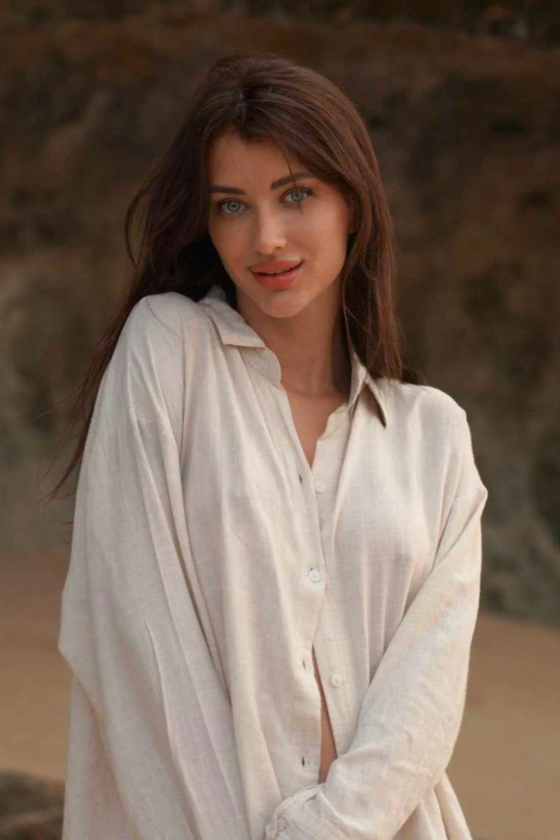 Lilia escort in Dresden