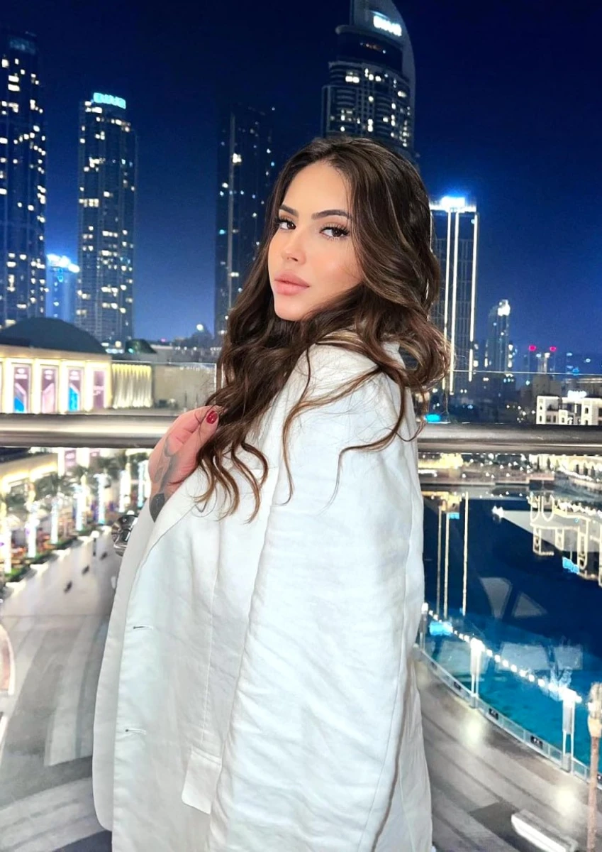 Loren escort in Frankfurt