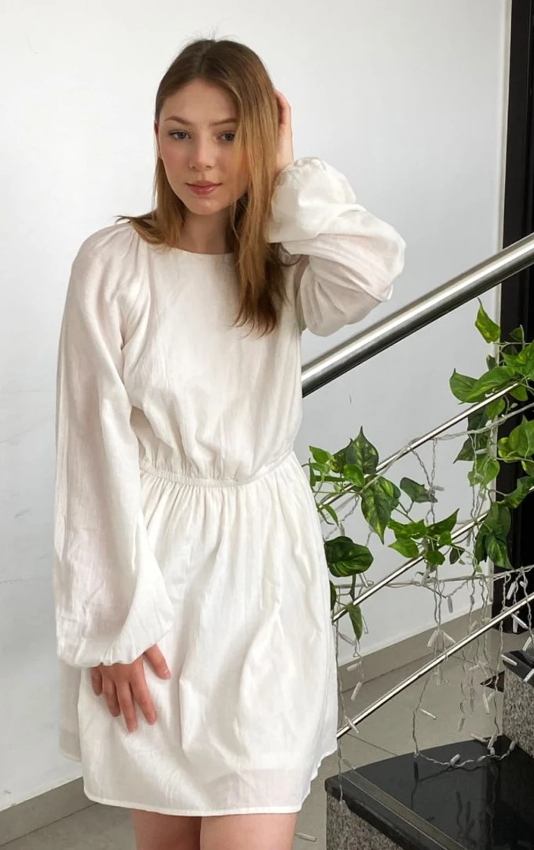 Luna escort in Frankfurt