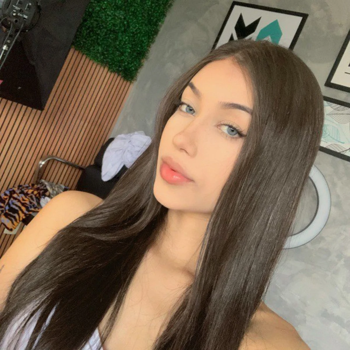 Malibu escort in Hanover